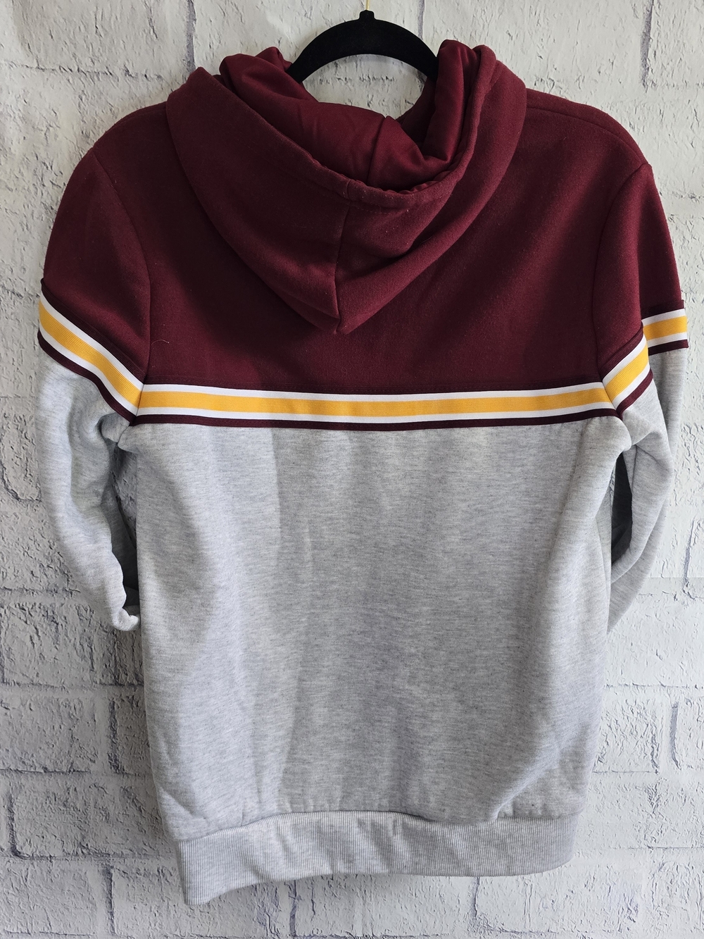 NFL Team Apparel Women's Washington Football Team Hoodie - Picture 3 of 15
